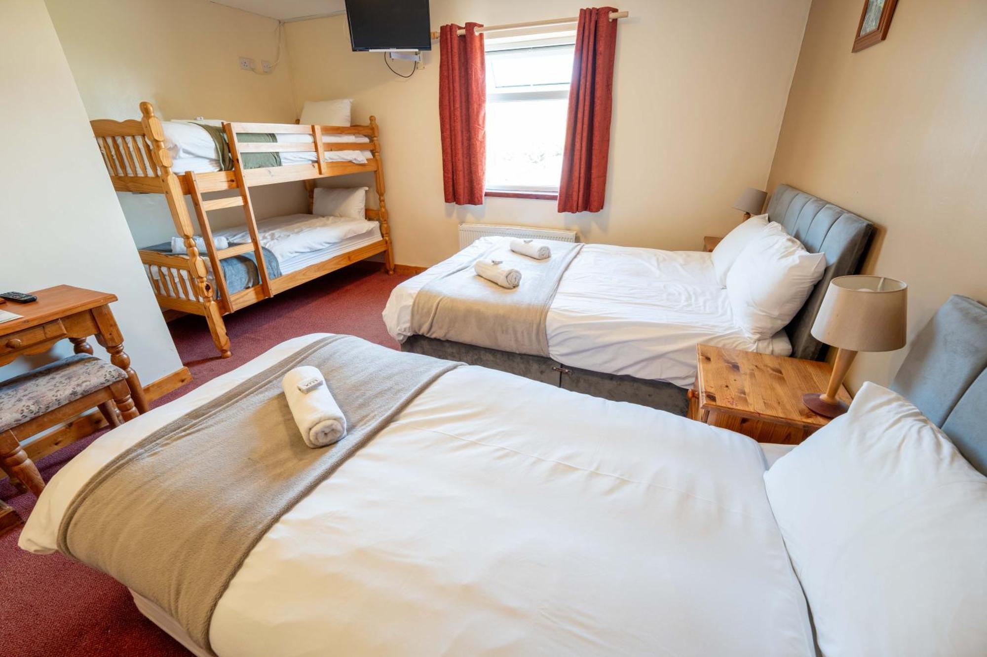 Aras Ghleann Cholm Cille Hotell Glencolumbkille Exteriör bild